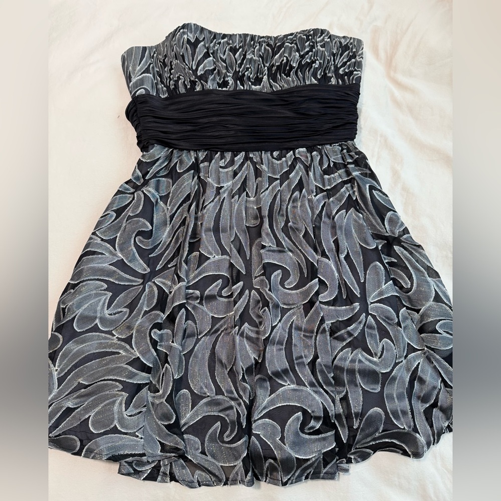 BCBG Max Azria Strapless Mini Dress sz 6